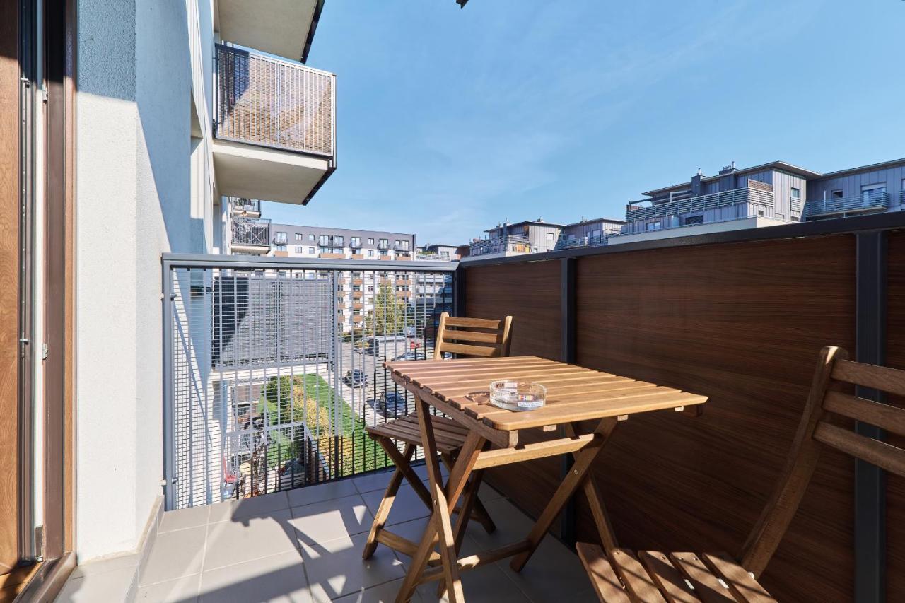 Nowa Teczowa Apartments Promenada Staromiejska By Noclegi Renters Wroclaw Exterior photo